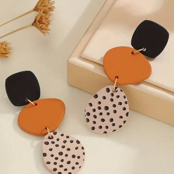 Pumpkin Spice Fall Dangle Earrings - Picture 5 of 5